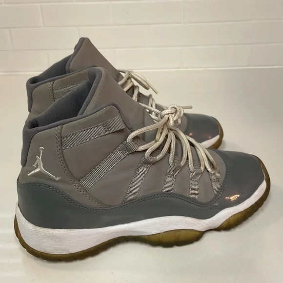 2010 Air Jordan 11 Retro 'Cool Grey' - Picture 3 of 6